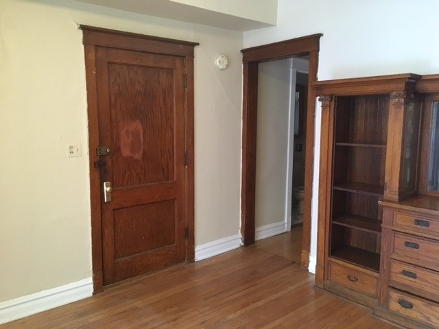 3700 N Southport Avenue - Photo 19