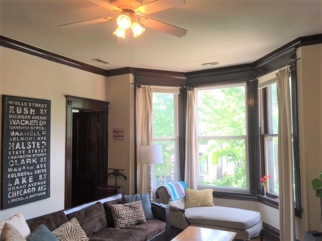 1237 W Wellington Avenue - Photo 1