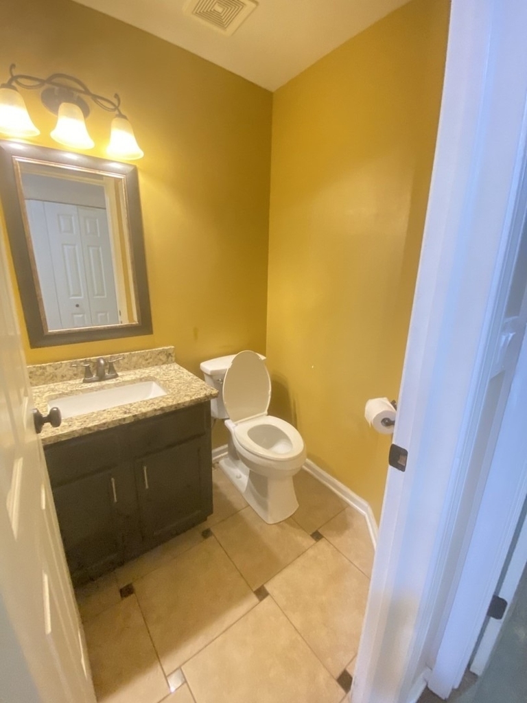 1213 Pennsbury Lane - Photo 10