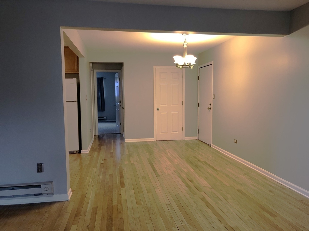446 E Osage Lane - Photo 2