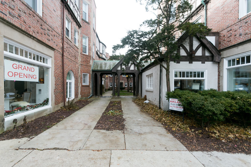 918 Green Bay Road - Photo 0