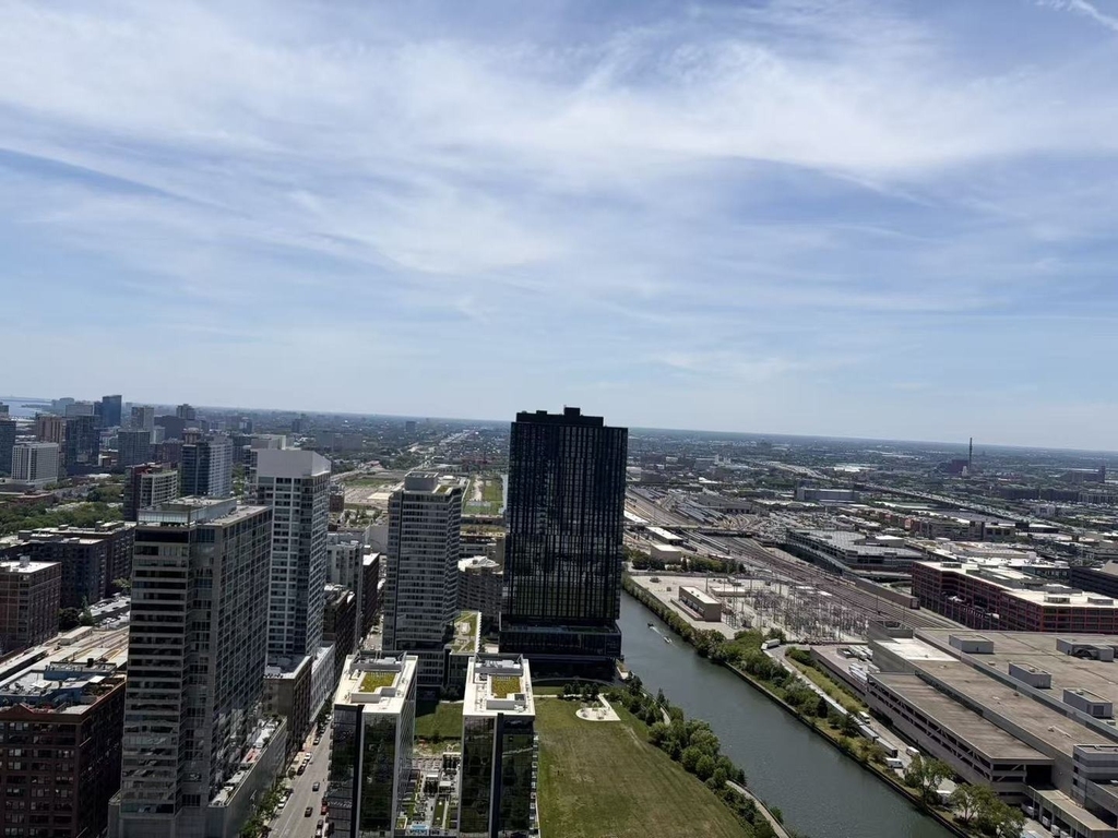 235 W Van Buren Street - Photo 12