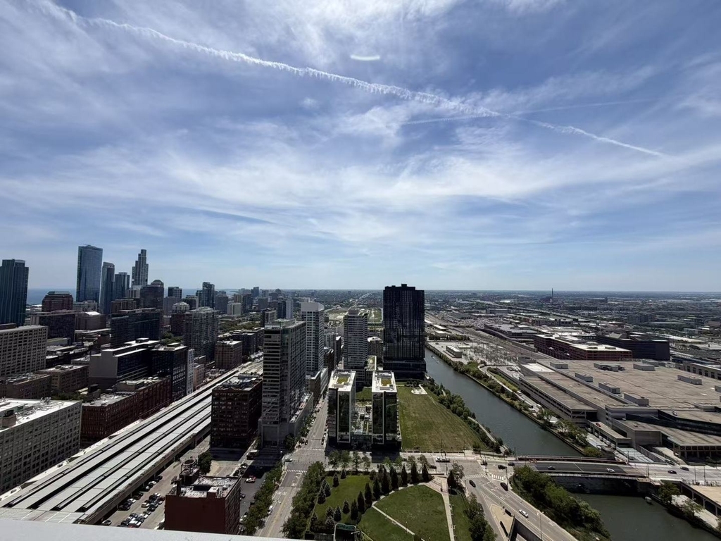 235 W Van Buren Street - Photo 15