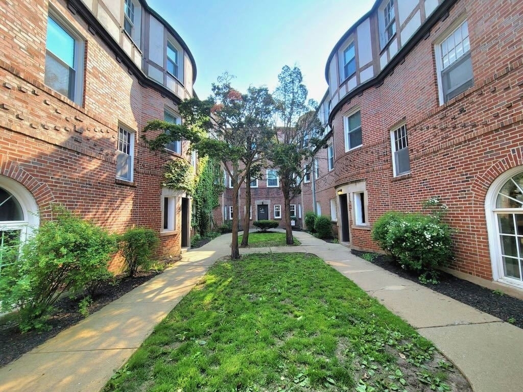 918 Green Bay Road - Photo 0