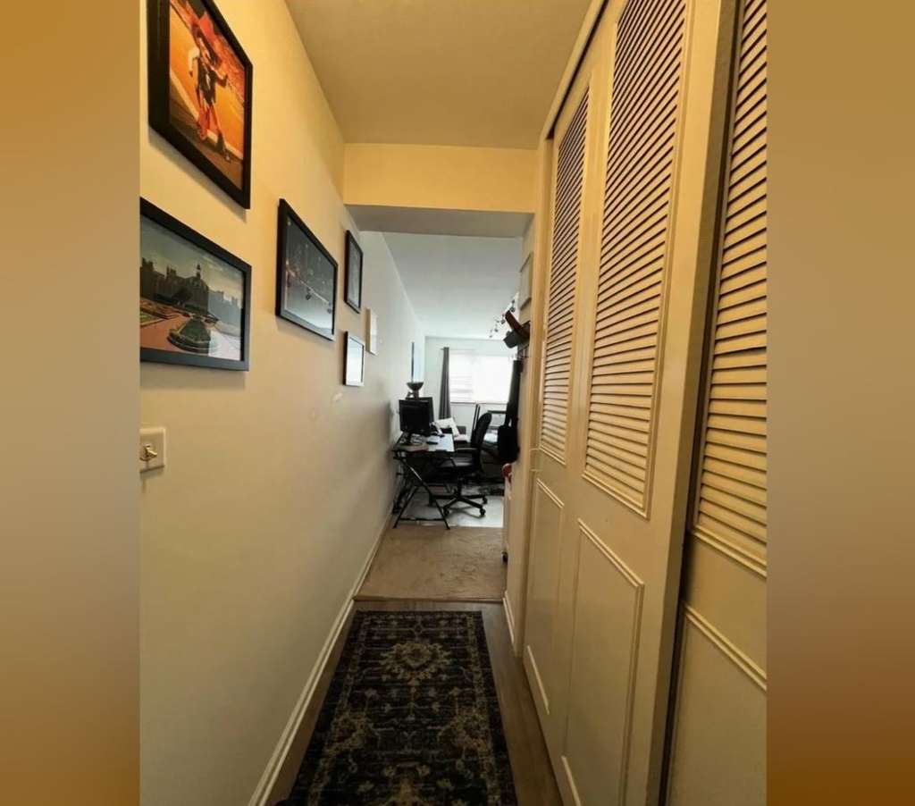 619 W Stratford Place - Photo 1