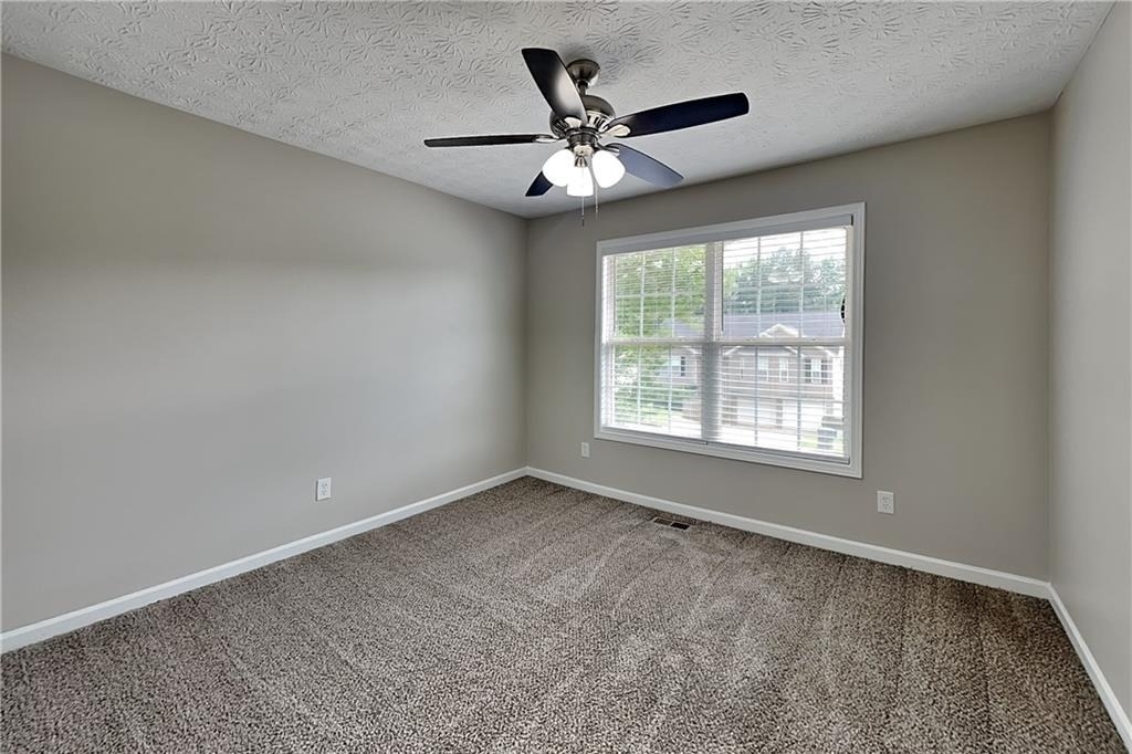 658 Castlebrooke Way - Photo 15