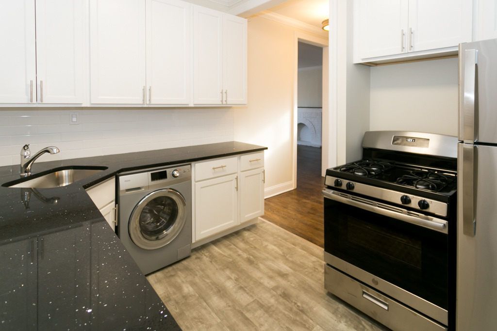1132 Maple Avenue - Photo 3
