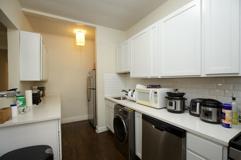 945 Judson Avenue - Photo 1