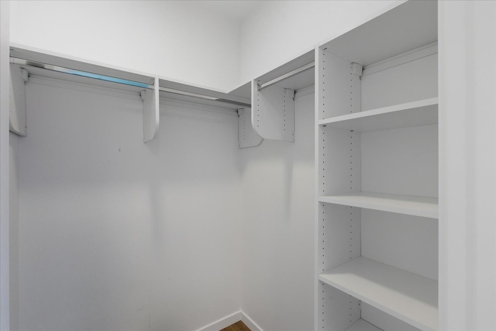 204 S Leavitt Street - Photo 15