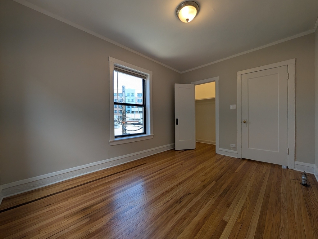 2714 N Spaulding Avenue - Photo 9