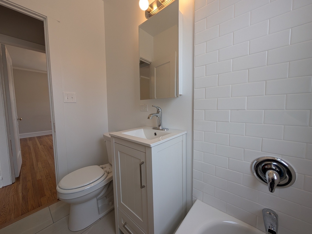 2714 N Spaulding Avenue - Photo 6