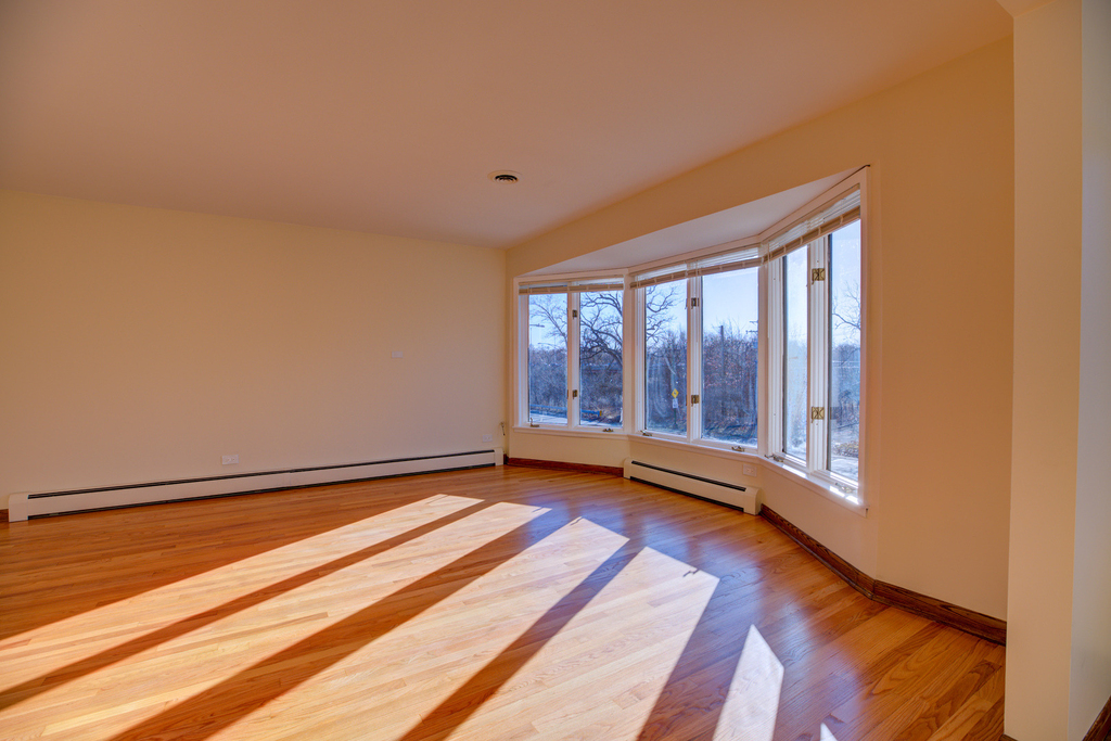 5715 N Cicero Avenue - Photo 5