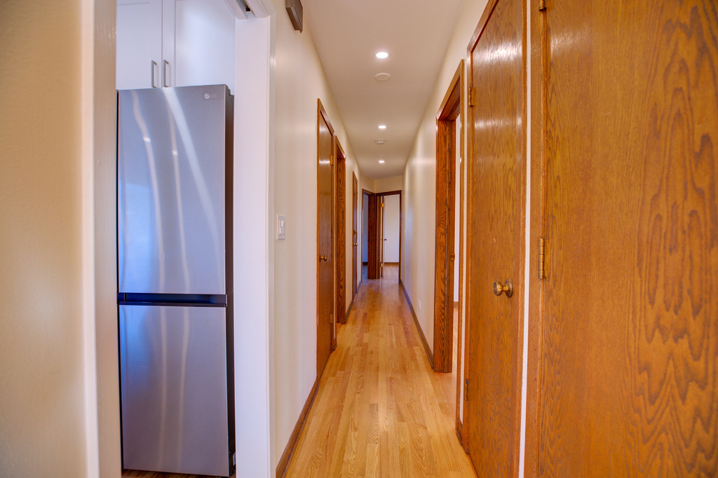 5715 N Cicero Avenue - Photo 6