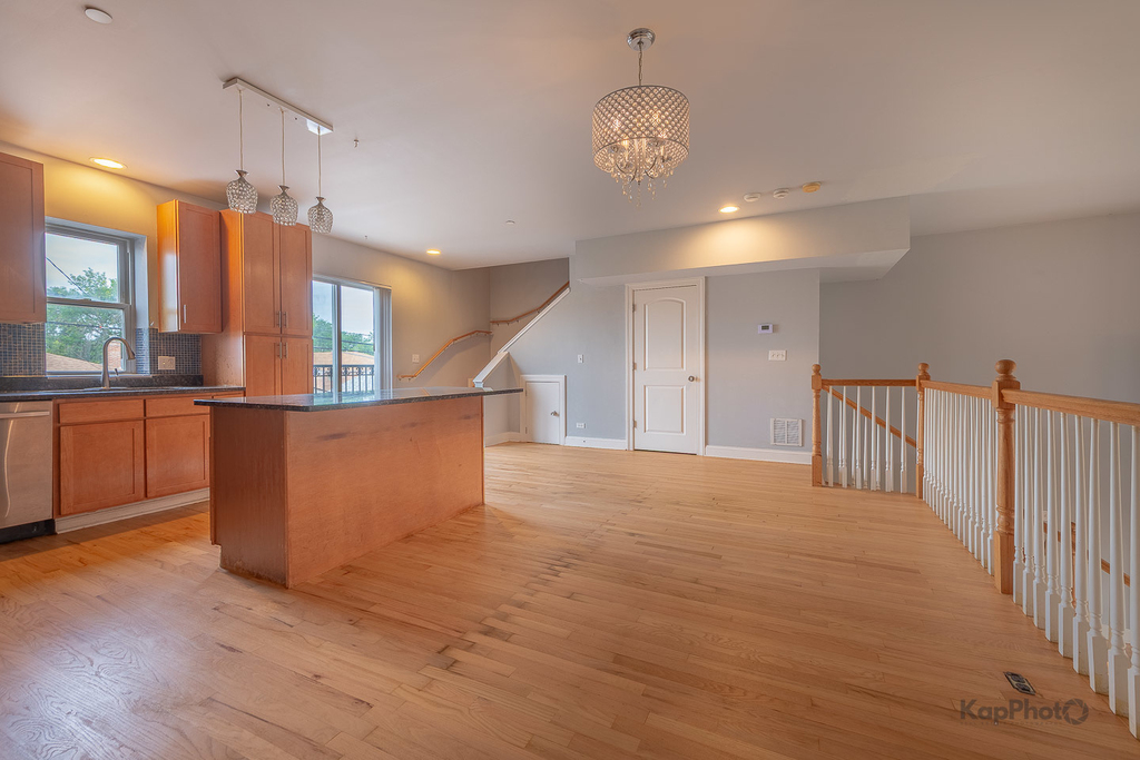 3607 W 53rd Street - Photo 6