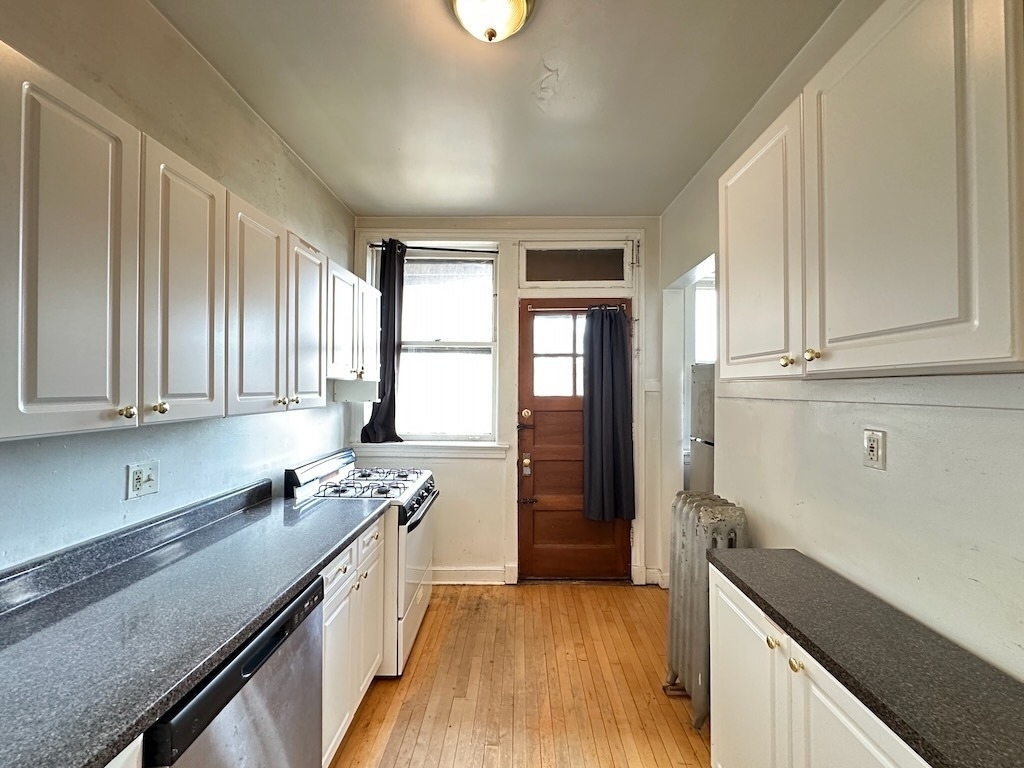 943 Judson Avenue - Photo 6