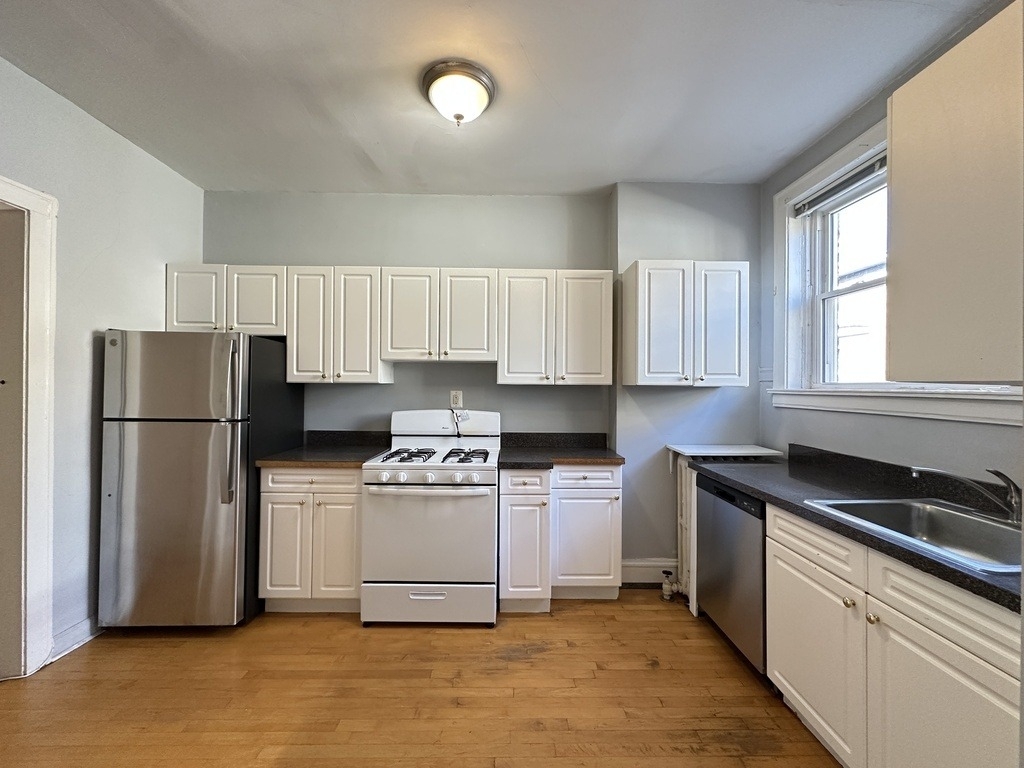 805 Judson Avenue - Photo 1