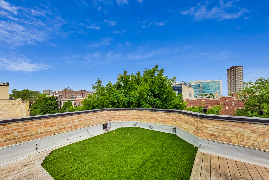3740 N Wilton Avenue - Photo 15