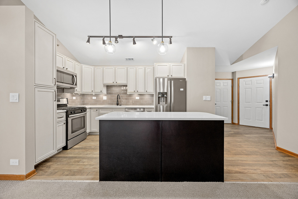 5s560 Paxton Drive - Photo 3