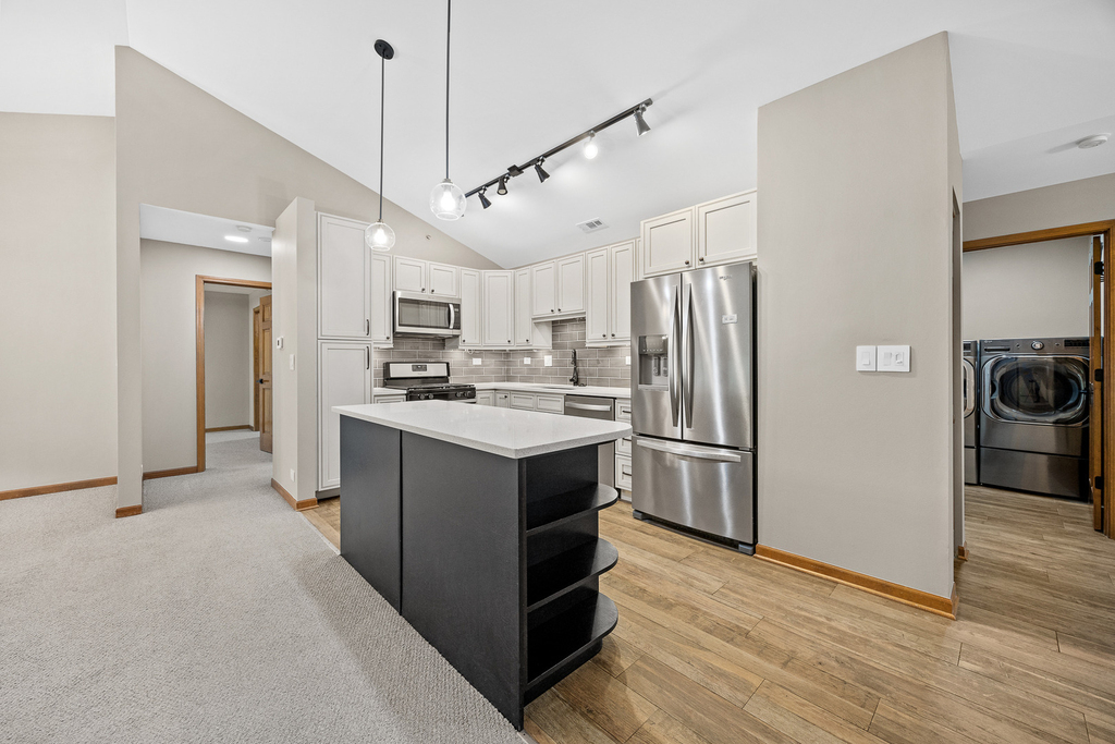 5s560 Paxton Drive - Photo 7