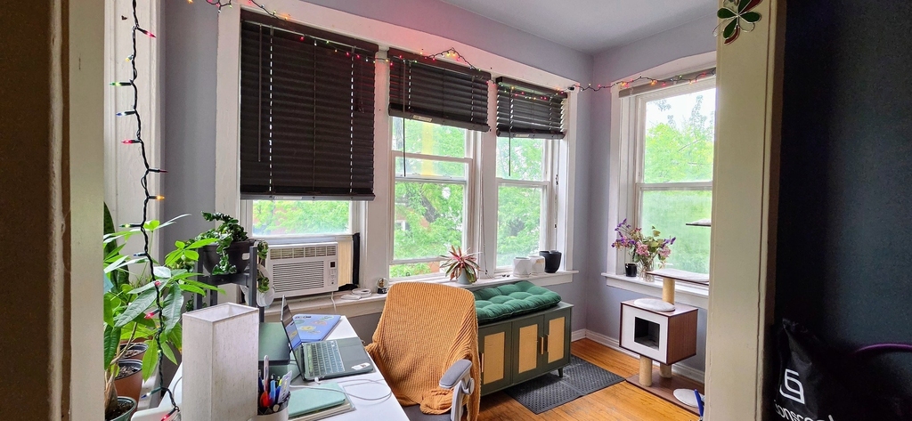 2218 N Saint Louis Avenue - Photo 2
