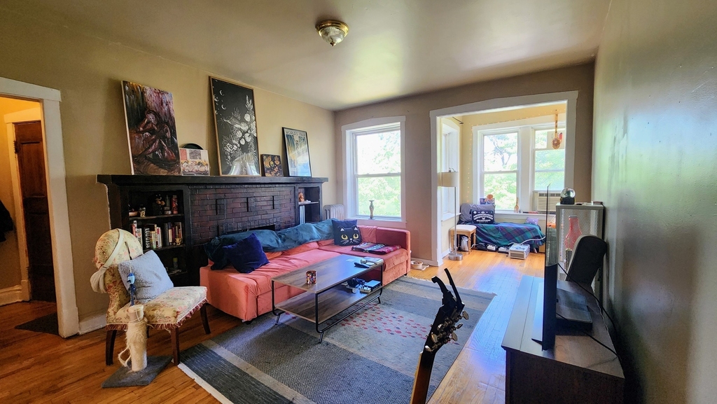 2218 N Saint Louis Avenue - Photo 1