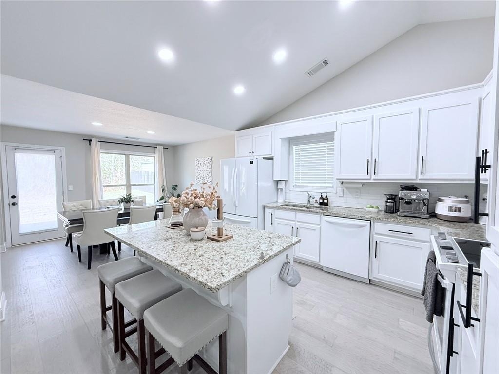 138 Livingston Court - Photo 9