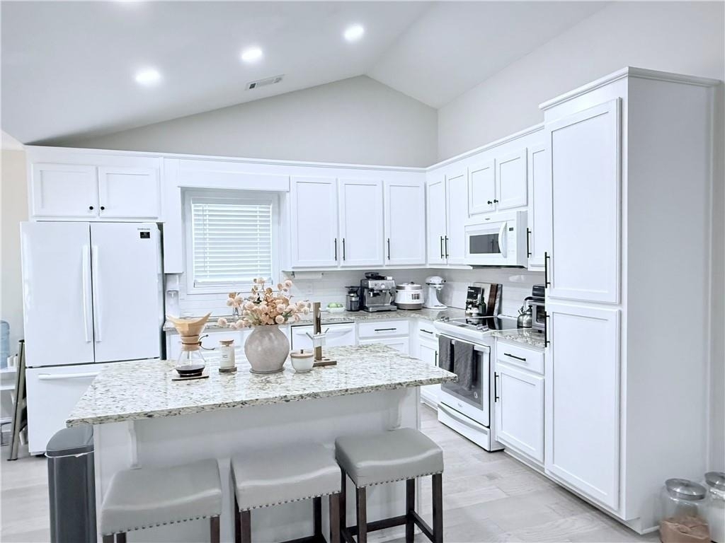 138 Livingston Court - Photo 8