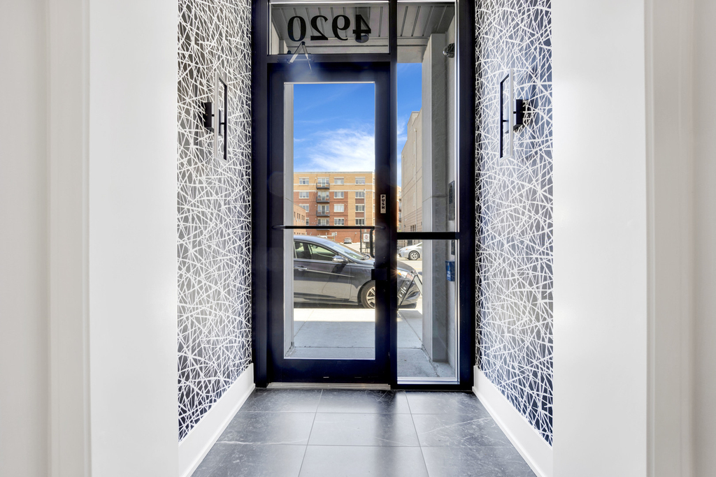 4920 N Lincoln Avenue - Photo 24