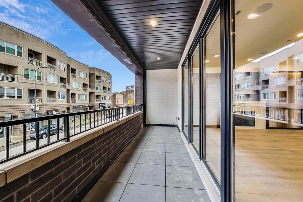 4920 N Lincoln Avenue - Photo 8