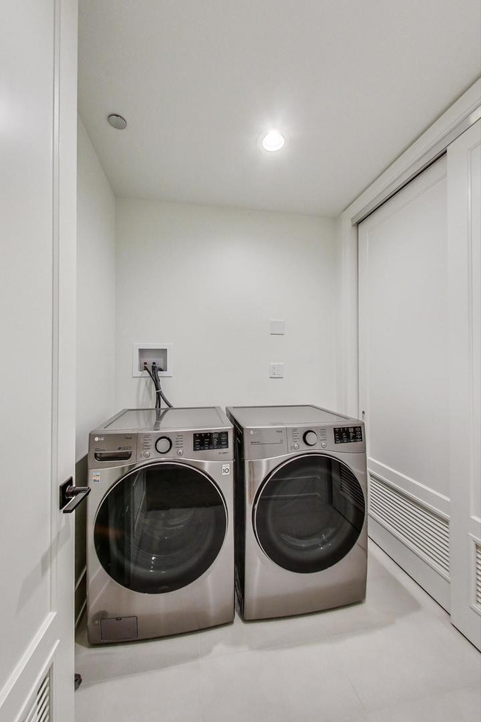 4920 N Lincoln Avenue - Photo 11