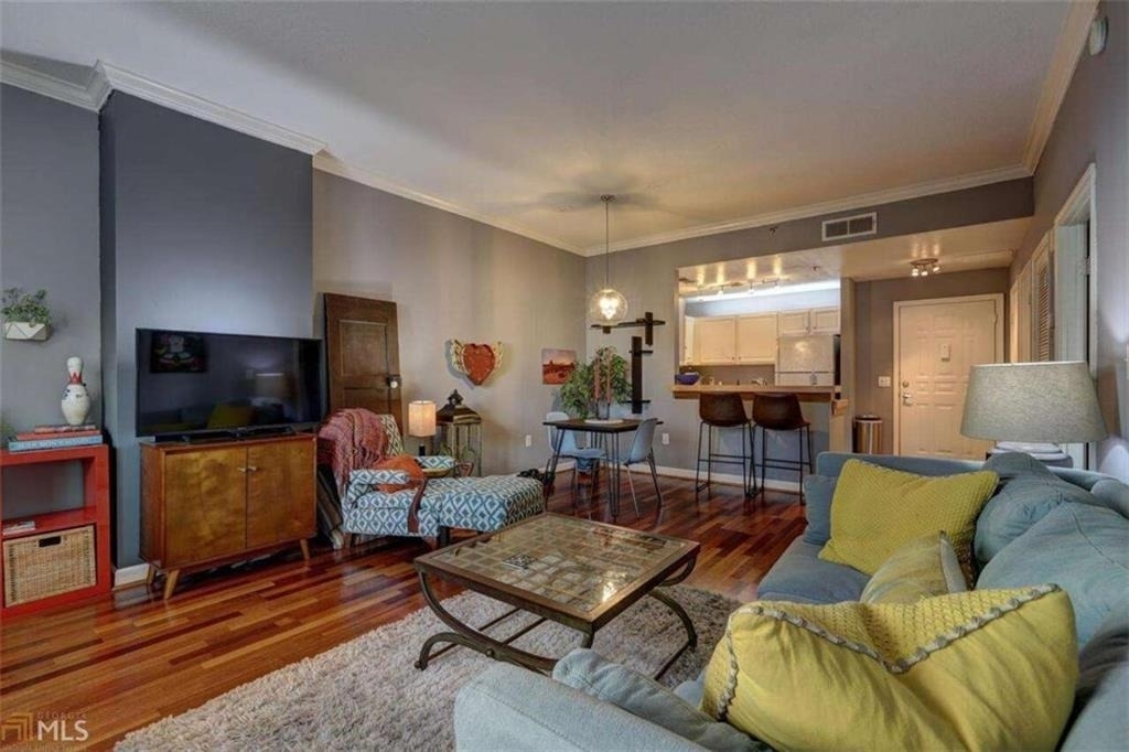 1101 Juniper Street - Photo 1