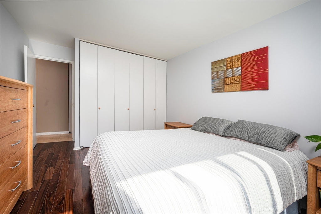 211 E Ohio Street - Photo 10