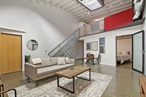 940 Pitner Avenue - Photo 2