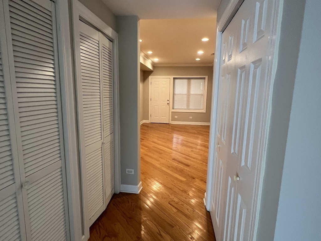 6507 N Hamilton Avenue - Photo 10