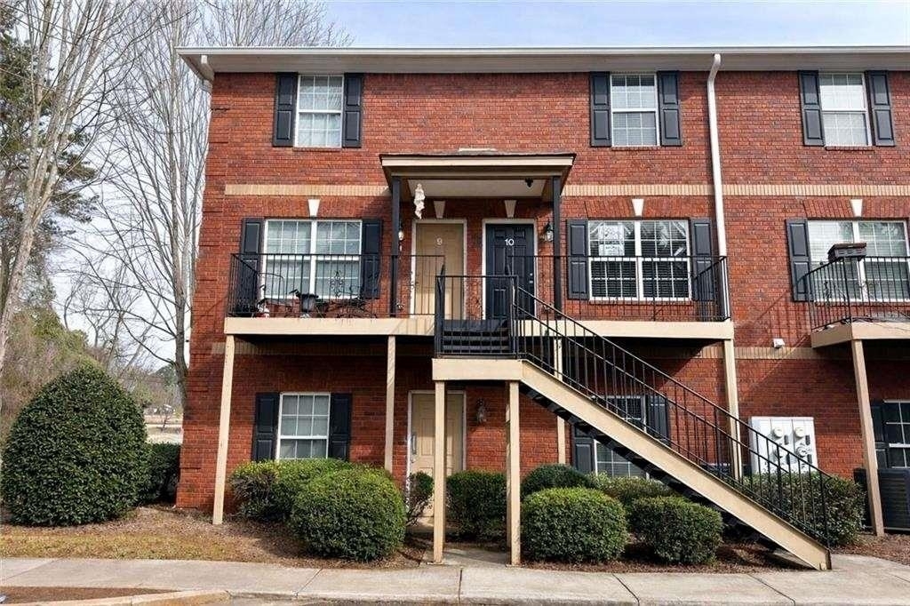 105 Whitehead Road - Photo 0