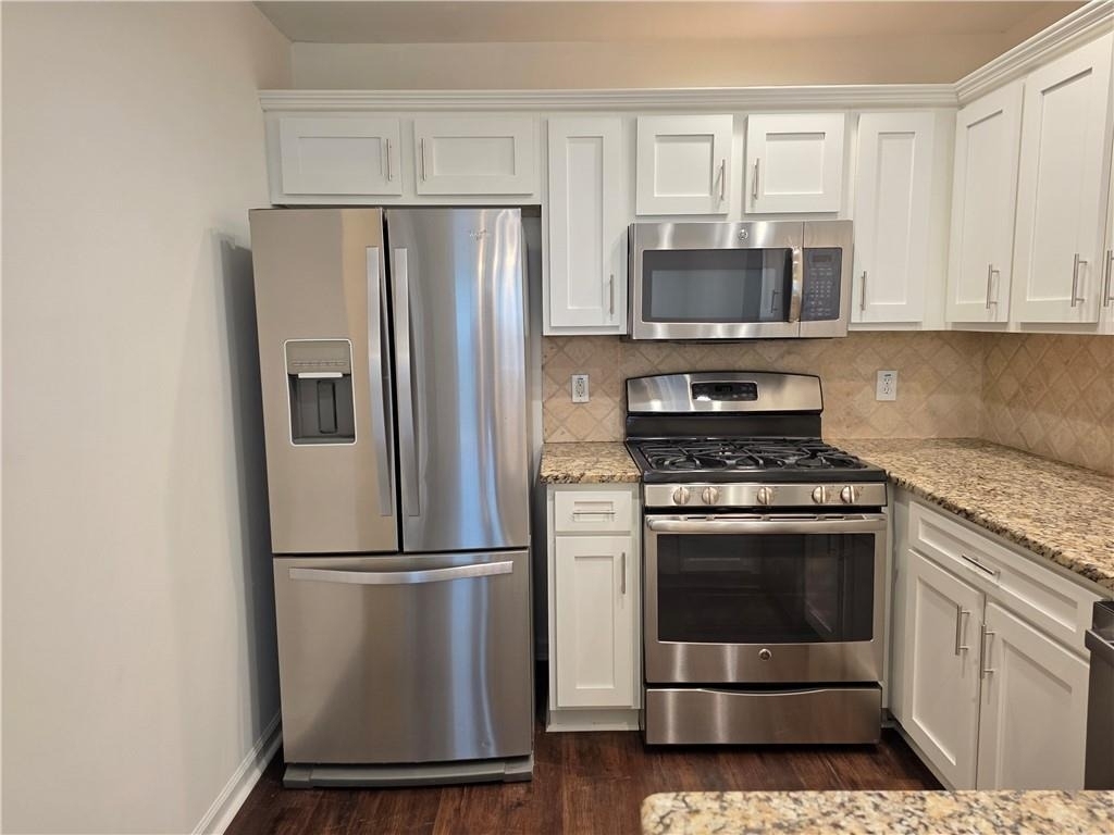 172 Stoneforest Drive - Photo 6