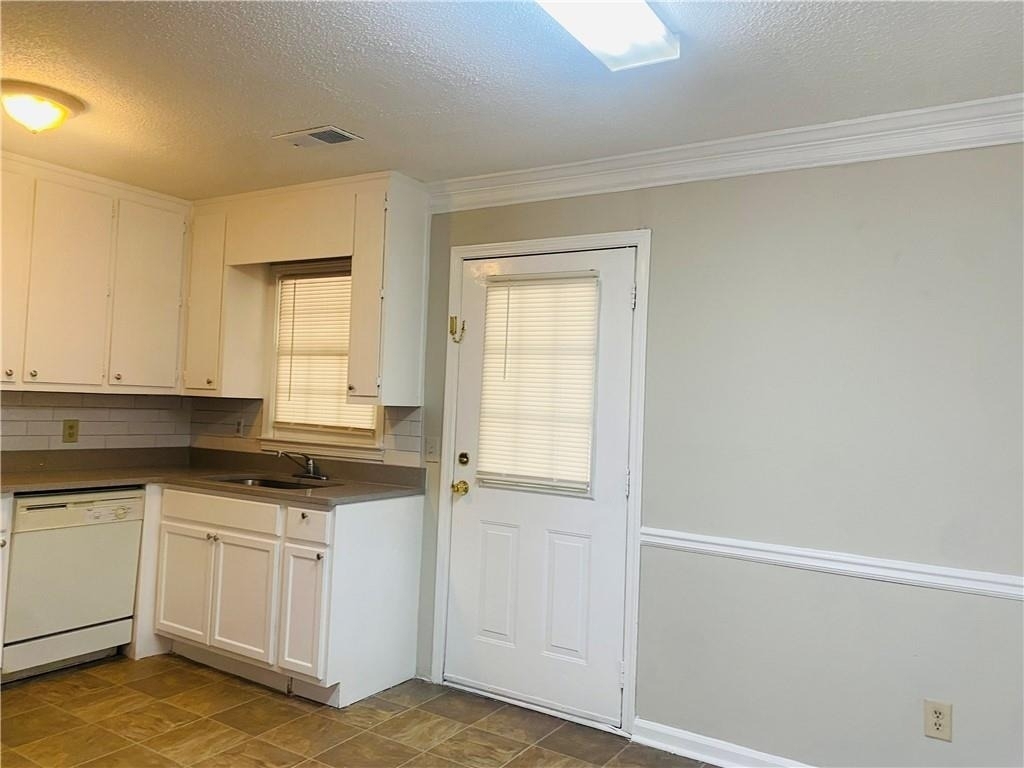 493 Stone Mountain Street - Photo 4