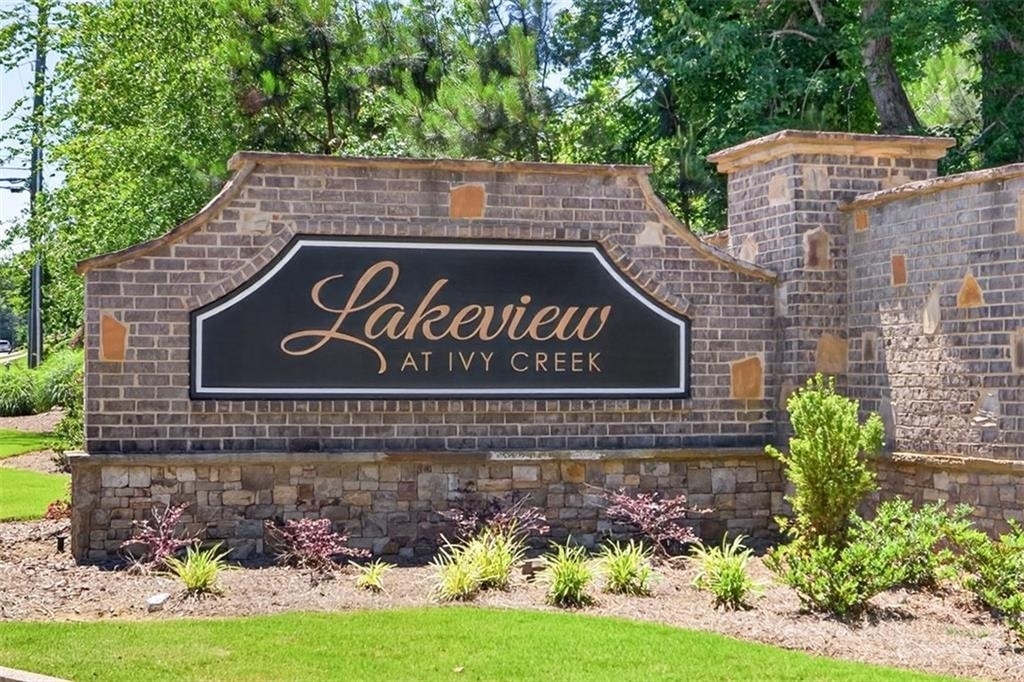 2168 Lakeview Bend Way - Photo 32