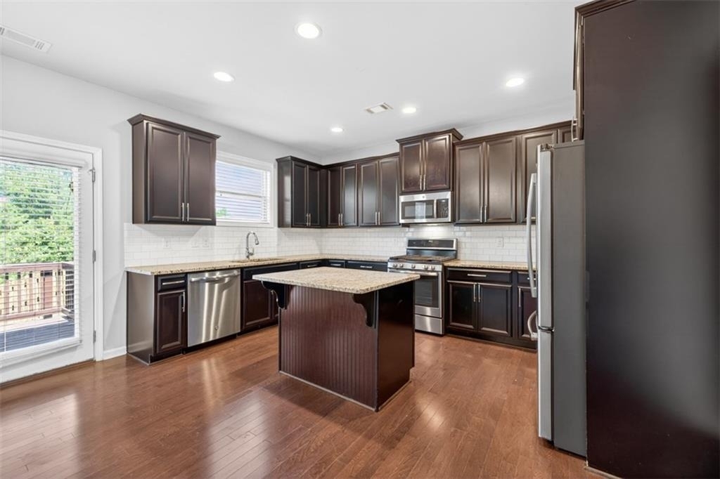 2168 Lakeview Bend Way - Photo 9