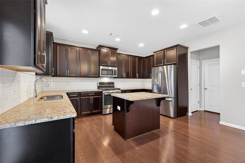 2168 Lakeview Bend Way - Photo 8