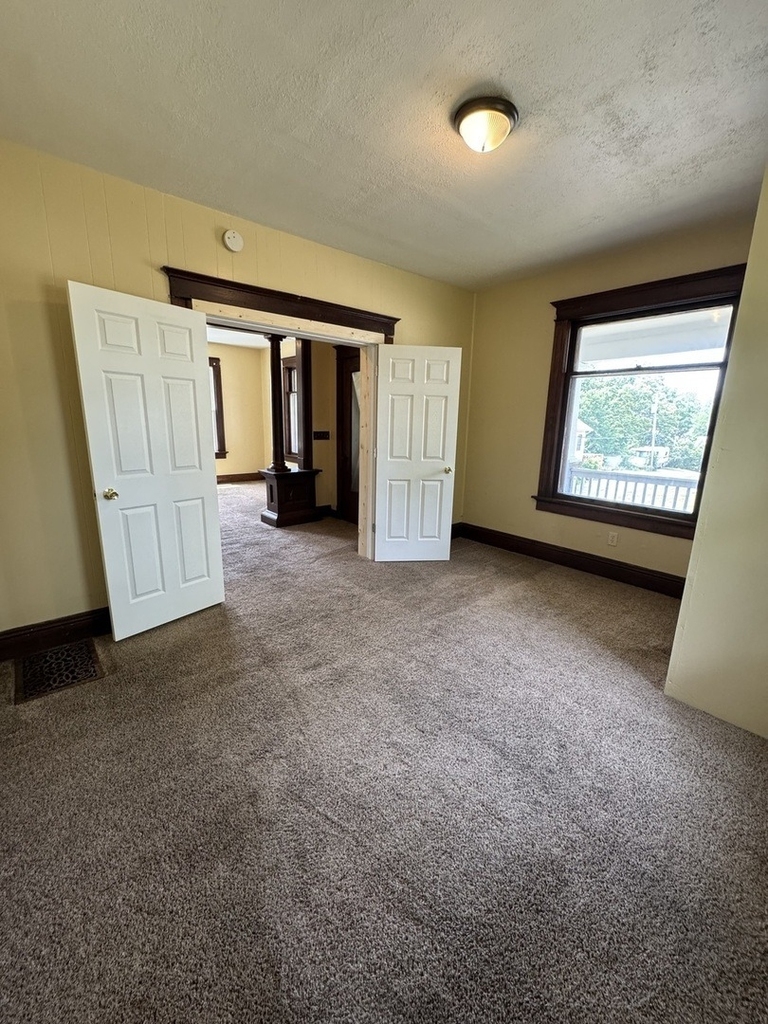 919 Leclaire Street - Photo 7