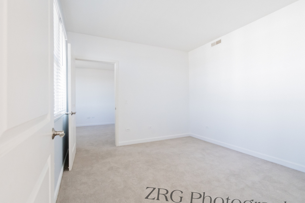 300 Anthony Avenue - Photo 10