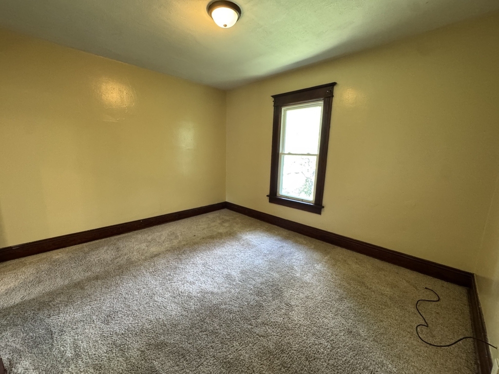 919 Leclaire Street - Photo 1