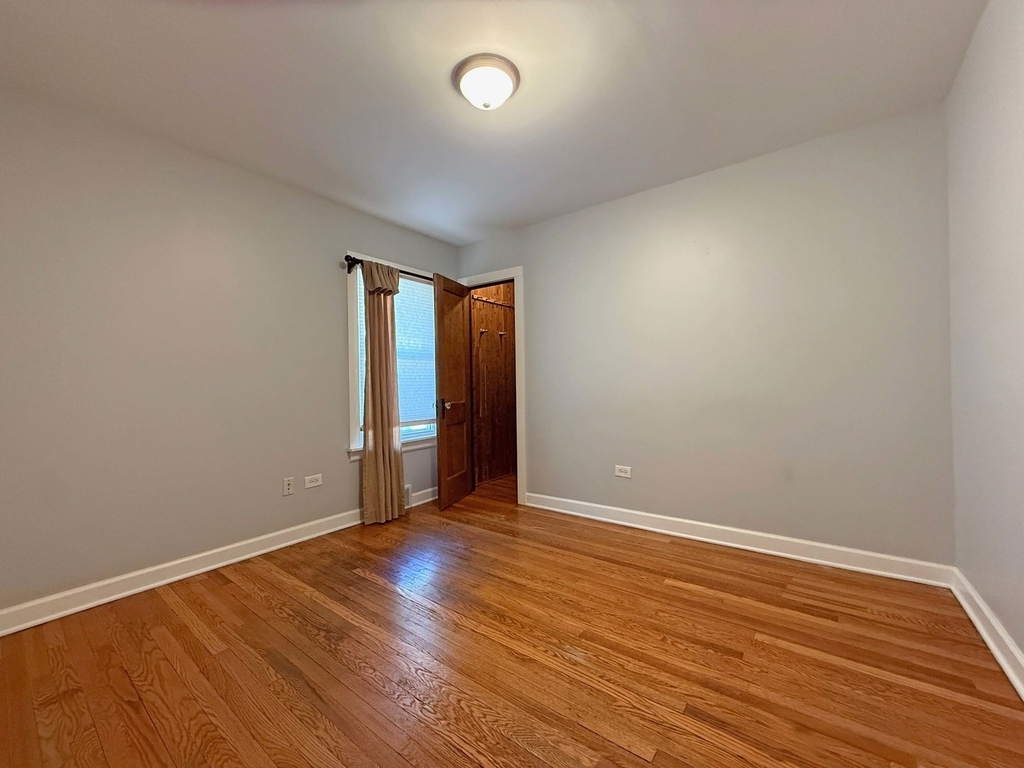 327 S Michigan Avenue - Photo 11