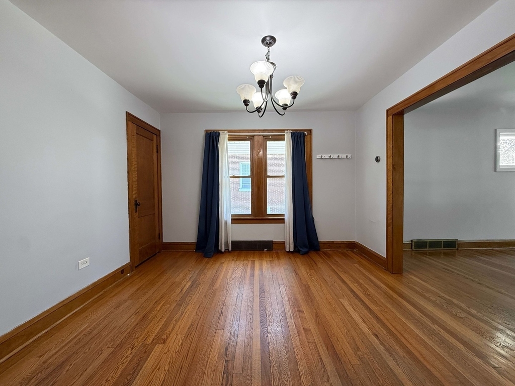 327 S Michigan Avenue - Photo 3