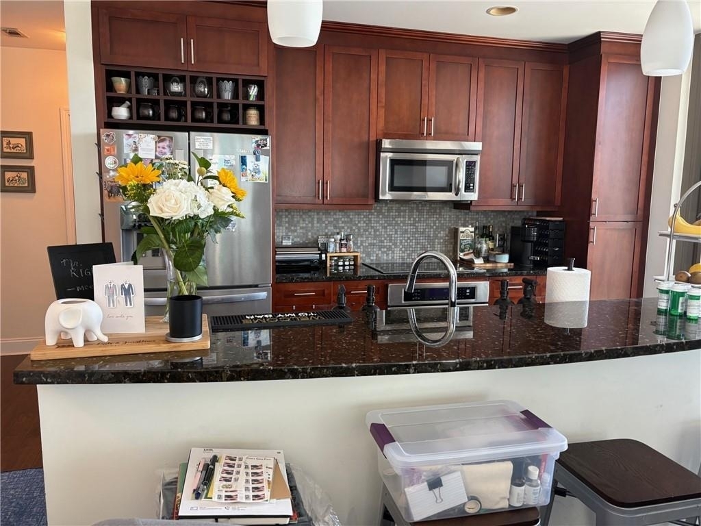 270 17th Street Nw - Photo 2