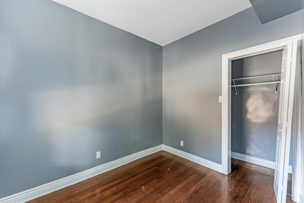 3535 W Walnut Street - Photo 8