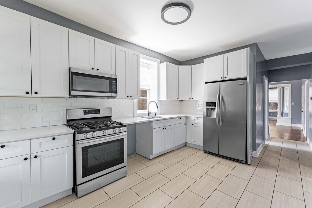 3535 W Walnut Street - Photo 5