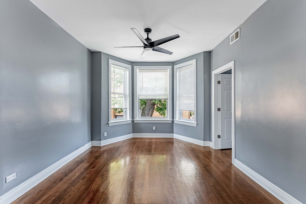 3535 W Walnut Street - Photo 3