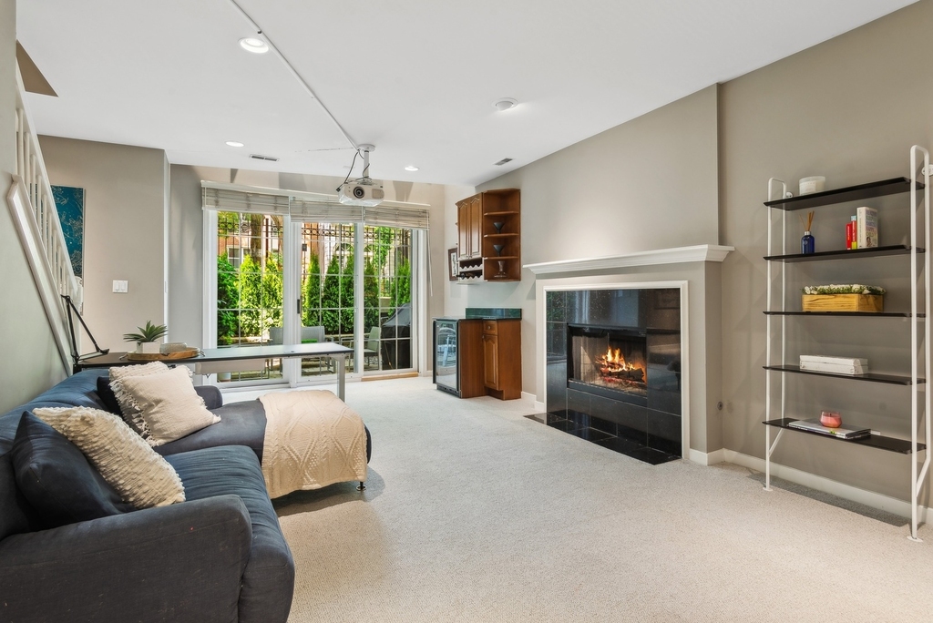 1411 N Mohawk Street - Photo 14